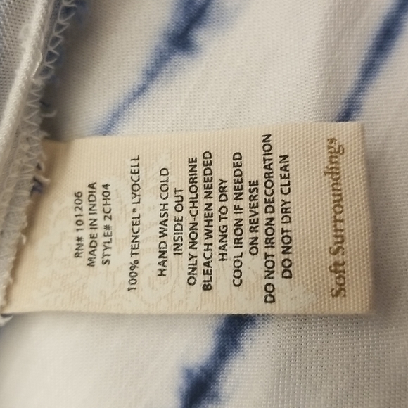 Gorgeous Soft Surroundings pullover top - Picture 10 of 10